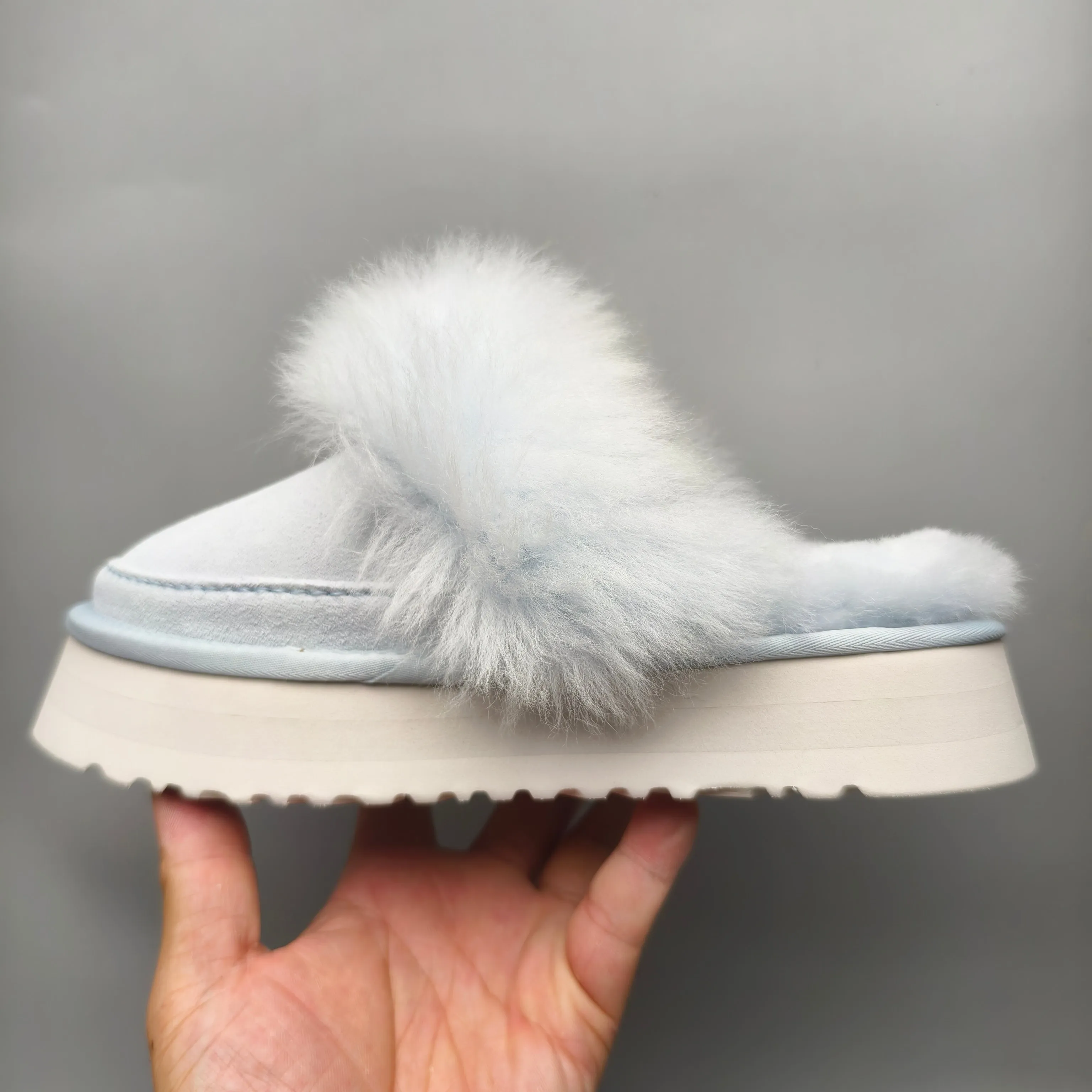 💰520 UGG sheepskin all-in-one snow boots 3930 fur-cuffed slip-ons color: sand, light blue, maroon Size: 35-41